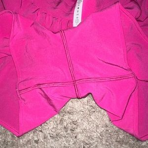 NEVER WORN Lululemon Hotty Hot LR Short 4”lined